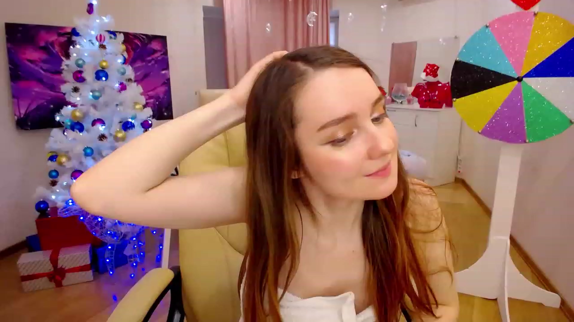 Gallery image thumbnail from OceanFeelss's myfreecams stream on, 12/27/2022, 07:49 image 8 of 20
