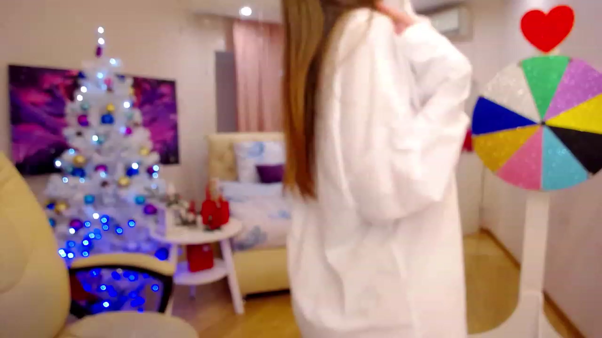Gallery image thumbnail from OceanFeelss's myfreecams stream on, 12/27/2022, 09:54 image 7 of 20