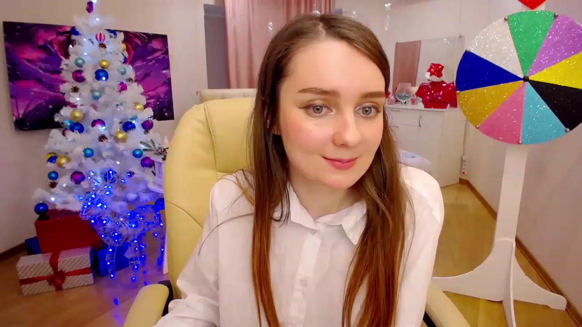 Gallery image thumbnail from OceanFeelss's myfreecams stream on, 12/27/2022, 09:54 image 13 of 20