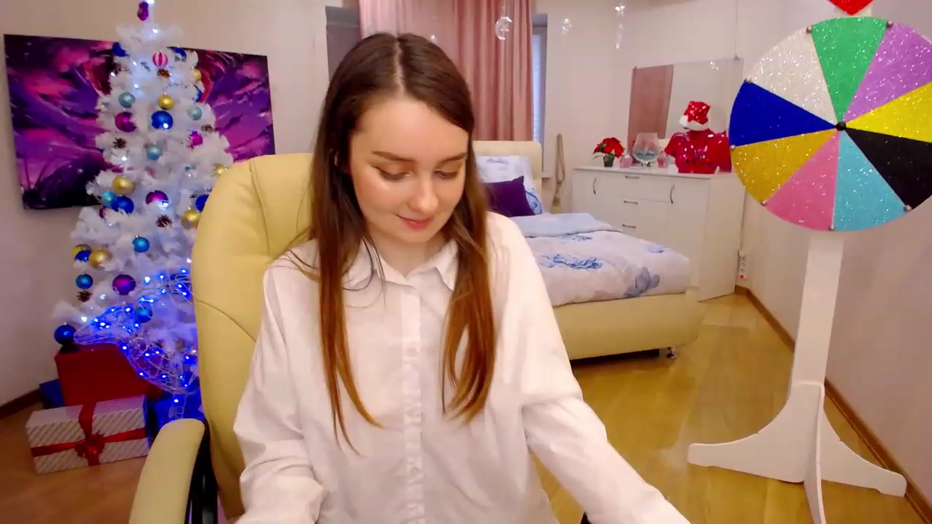 Gallery image thumbnail from OceanFeelss's myfreecams stream on, 12/27/2022, 09:54 image 15 of 20