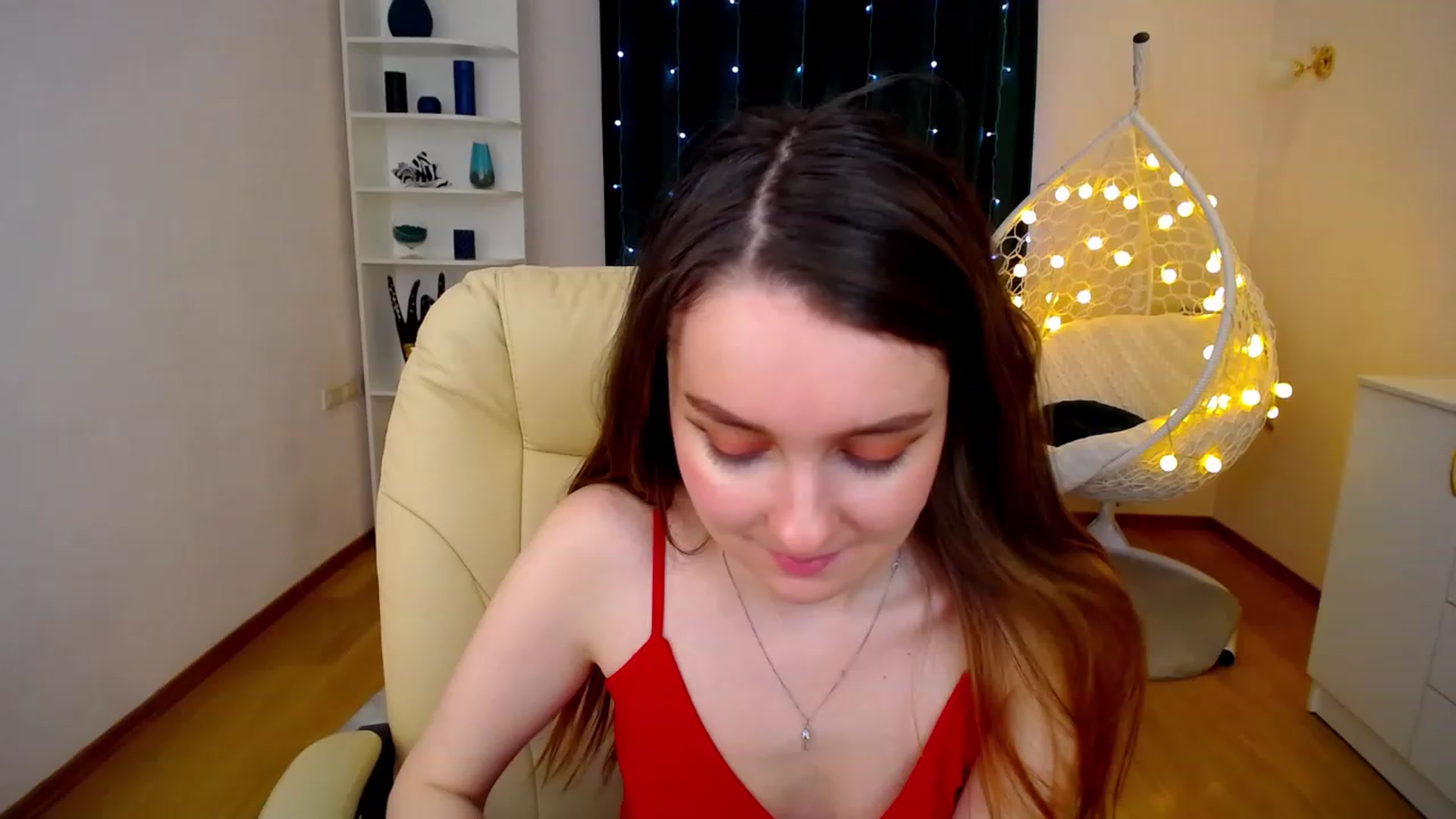 Gallery image thumbnail from OceanFeelss's myfreecams stream on, 12/28/2022, 09:27 image 1 of 20