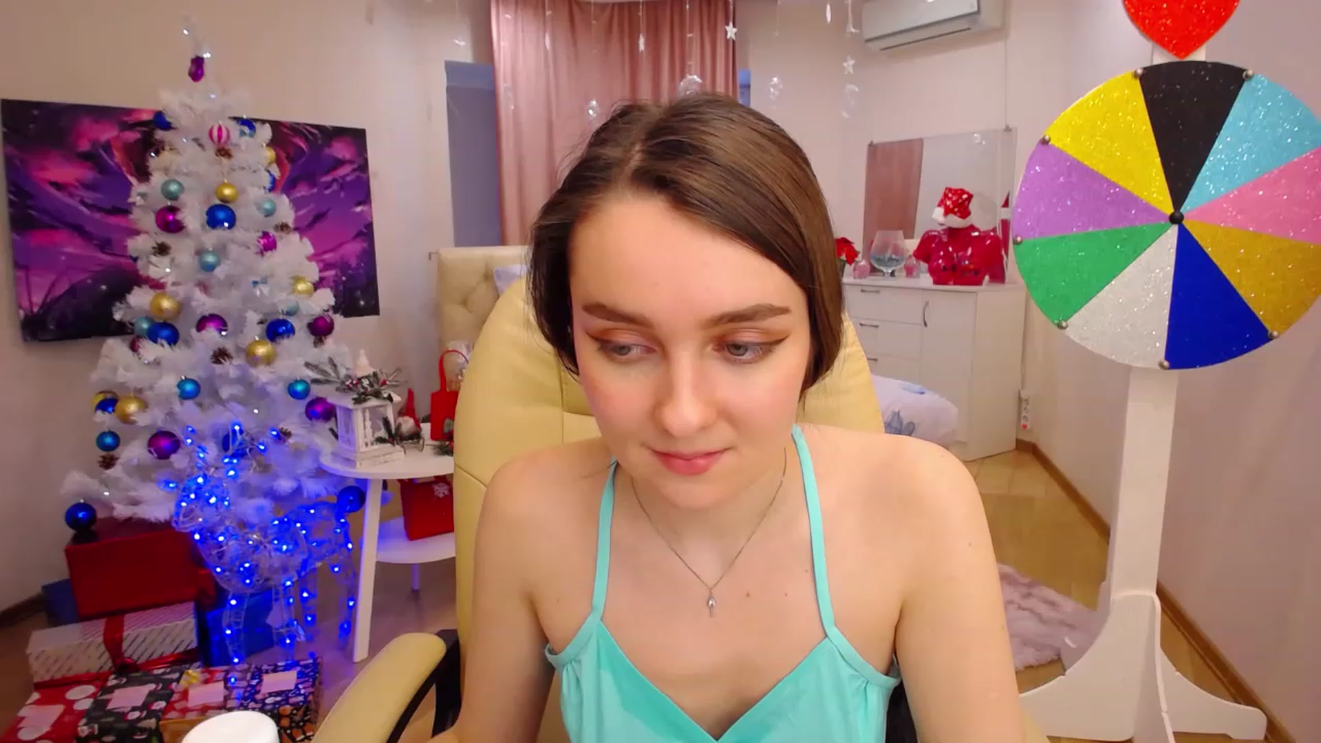 Gallery image thumbnail from OceanFeelss's myfreecams stream on, 12/29/2022, 07:57 image 3 of 20