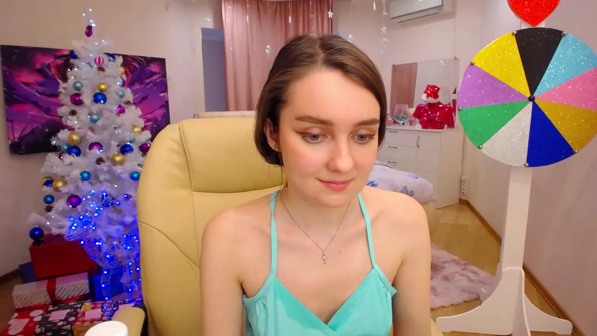 Gallery image thumbnail from OceanFeelss's myfreecams stream on, 12/29/2022, 07:57 image 1 of 20