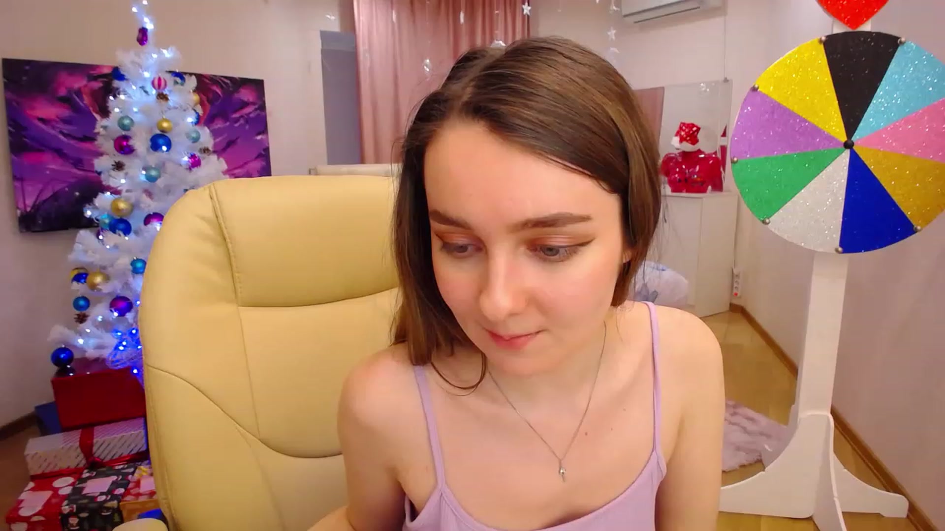 Gallery image thumbnail from OceanFeelss's myfreecams stream on, 12/29/2022, 09:45 image 3 of 20