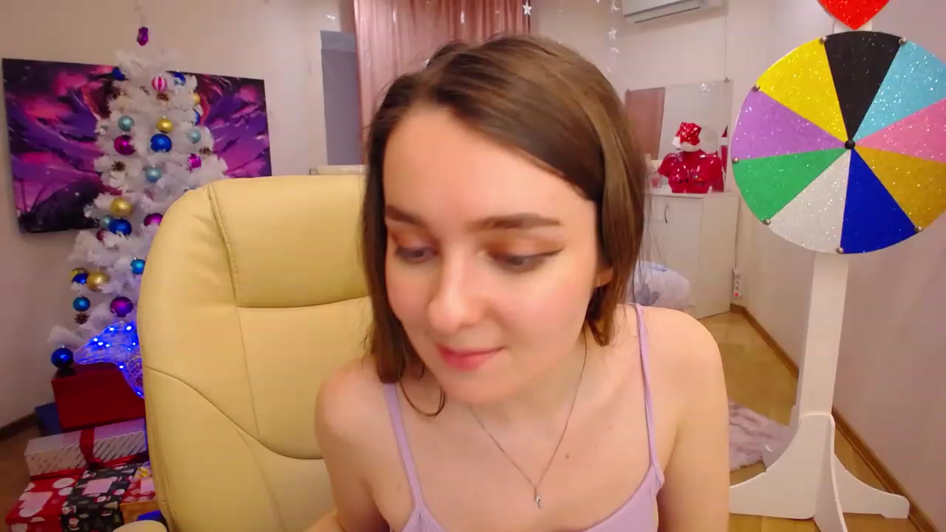 Gallery image thumbnail from OceanFeelss's myfreecams stream on, 12/29/2022, 09:45 image 4 of 20