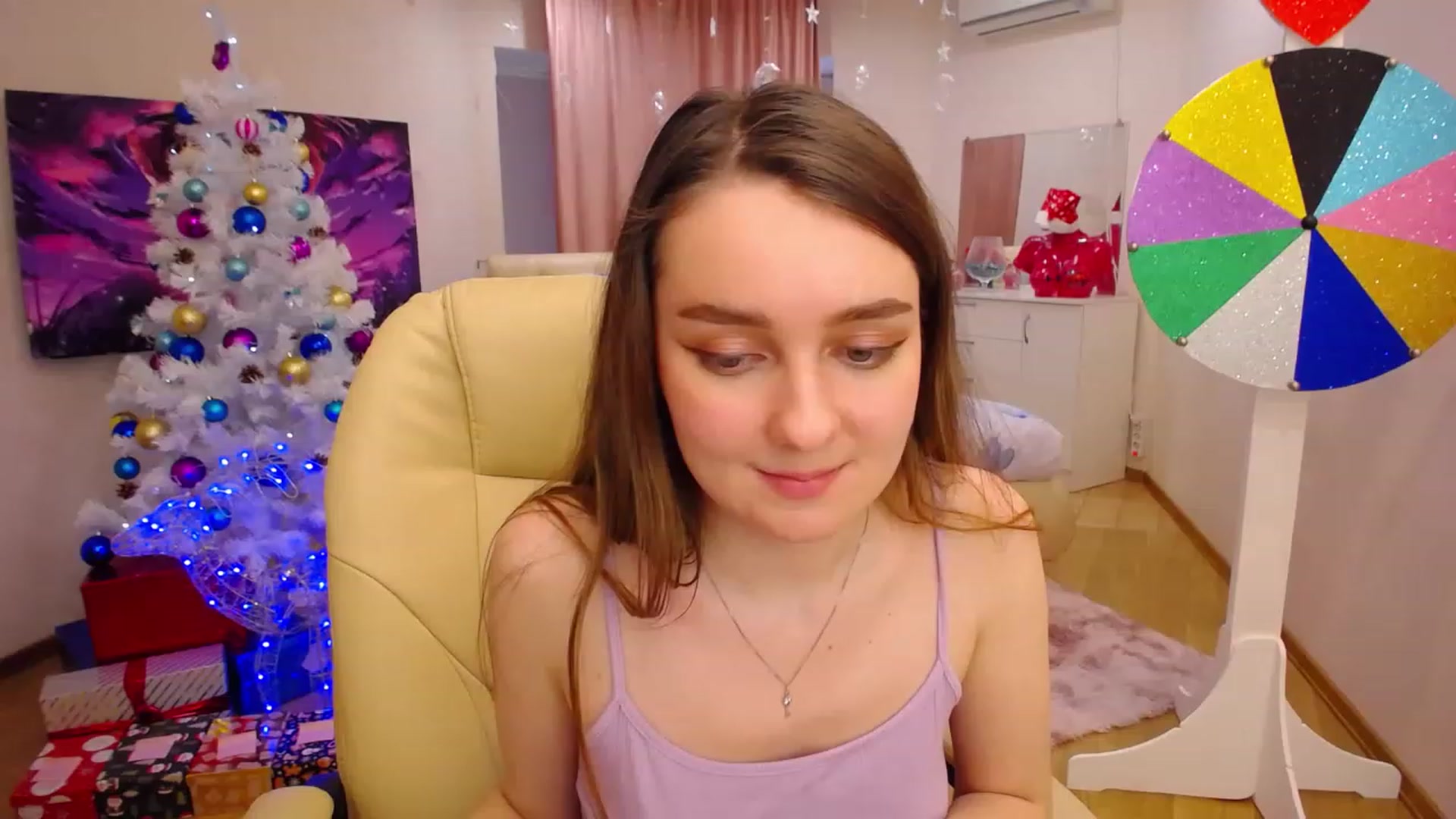 Gallery image thumbnail from OceanFeelss's myfreecams stream on, 12/29/2022, 09:45 image 17 of 20