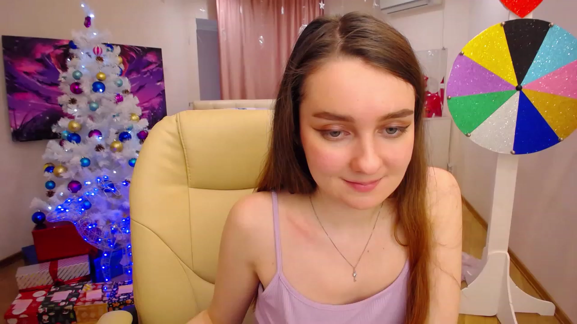 Gallery image thumbnail from OceanFeelss's myfreecams stream on, 12/29/2022, 09:45 image 18 of 20