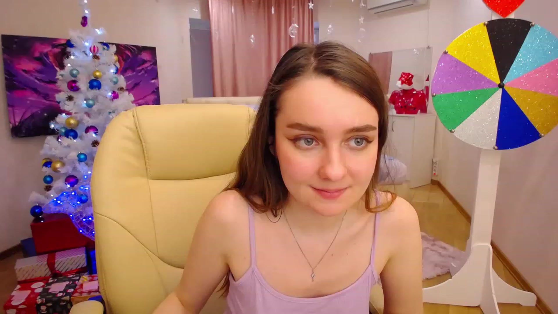 Gallery image thumbnail from OceanFeelss's myfreecams stream on, 12/29/2022, 09:45 image 9 of 20