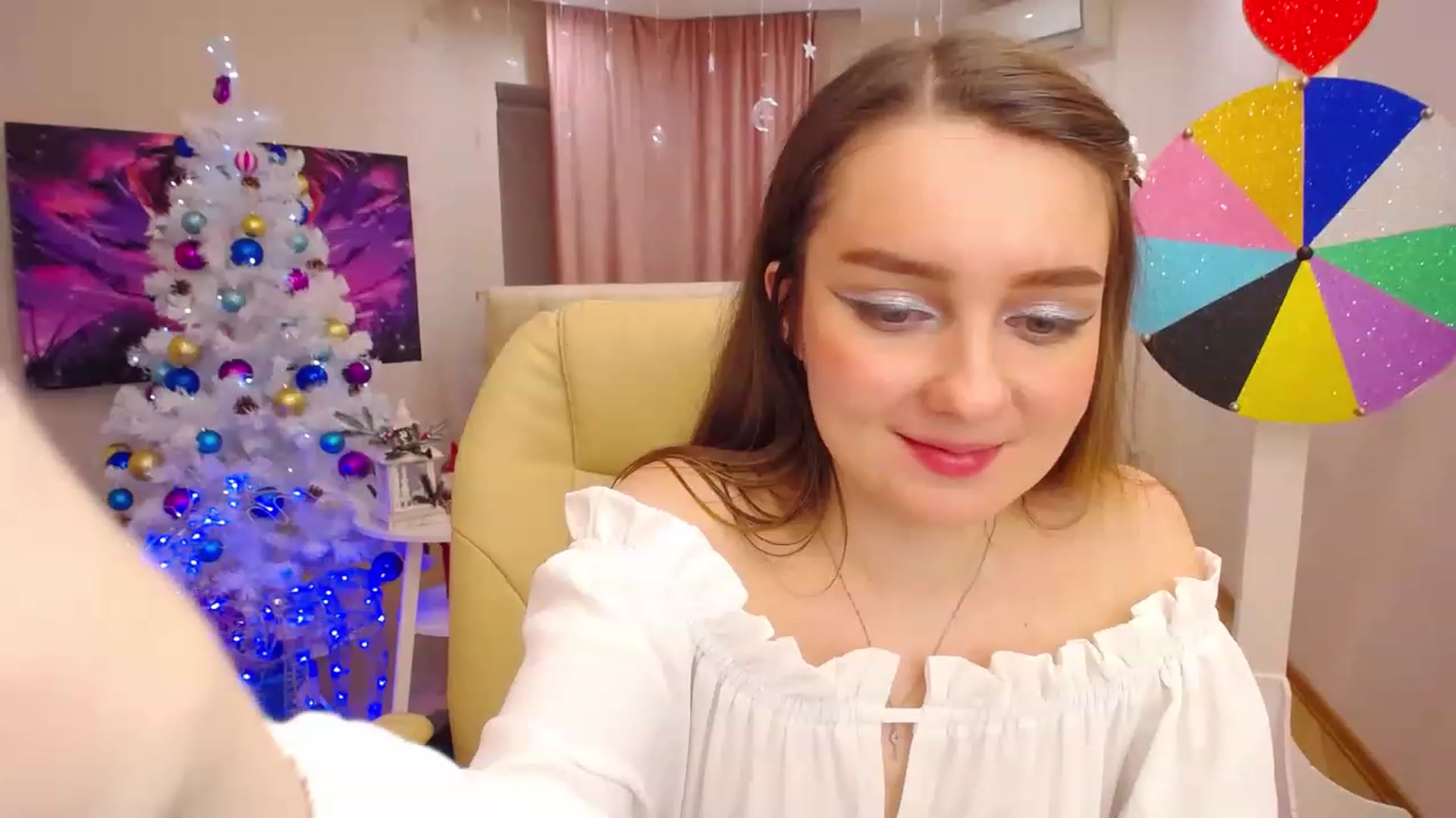 Gallery image thumbnail from OceanFeelss's myfreecams stream on, 12/30/2022, 20:50 image 20 of 20