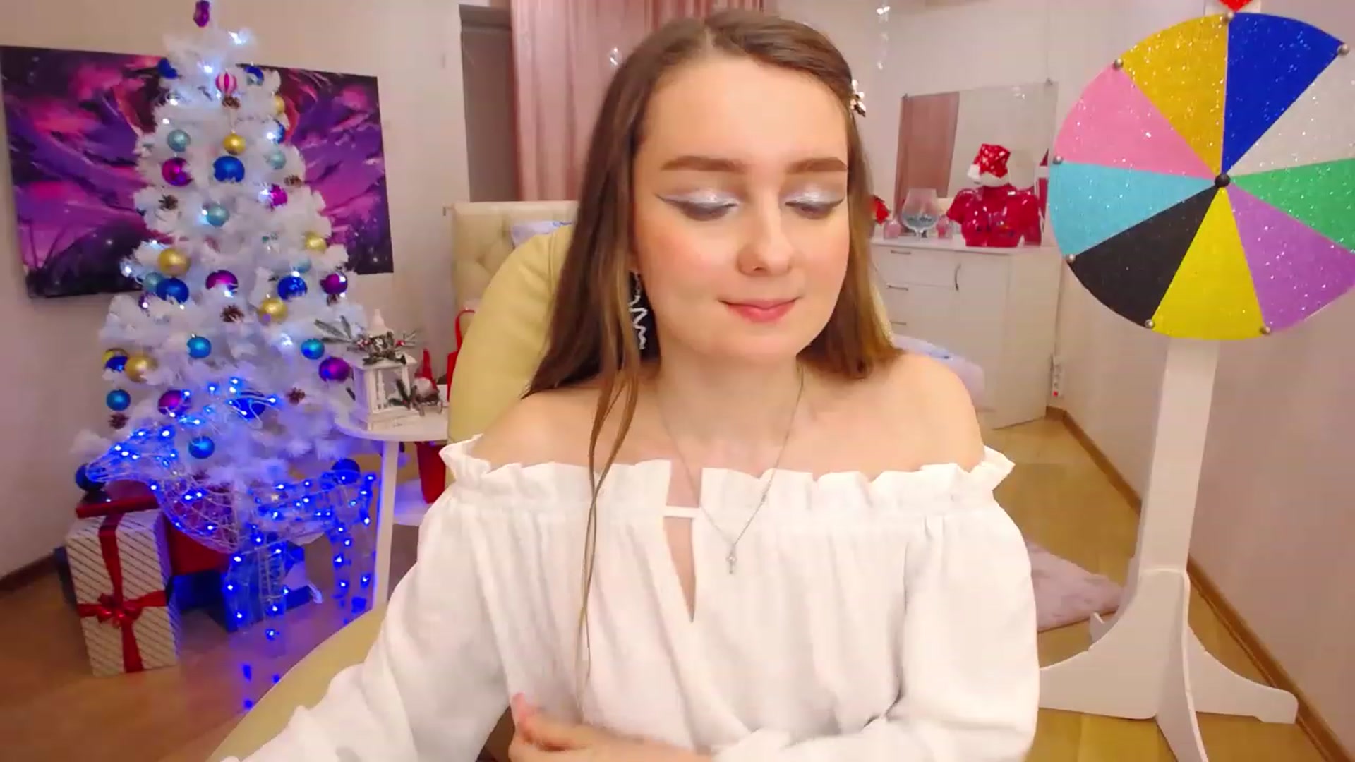 Gallery image thumbnail from OceanFeelss's myfreecams stream on, 12/30/2022, 22:32 image 18 of 20