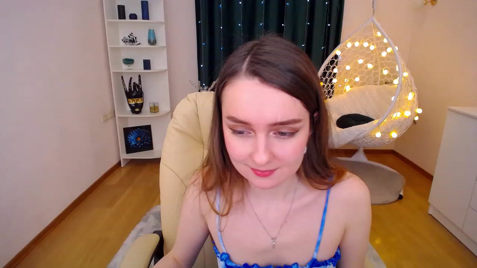 Gallery image thumbnail from OceanFeelss's myfreecams stream on, 01/09/2023, 04:06 image 20 of 20