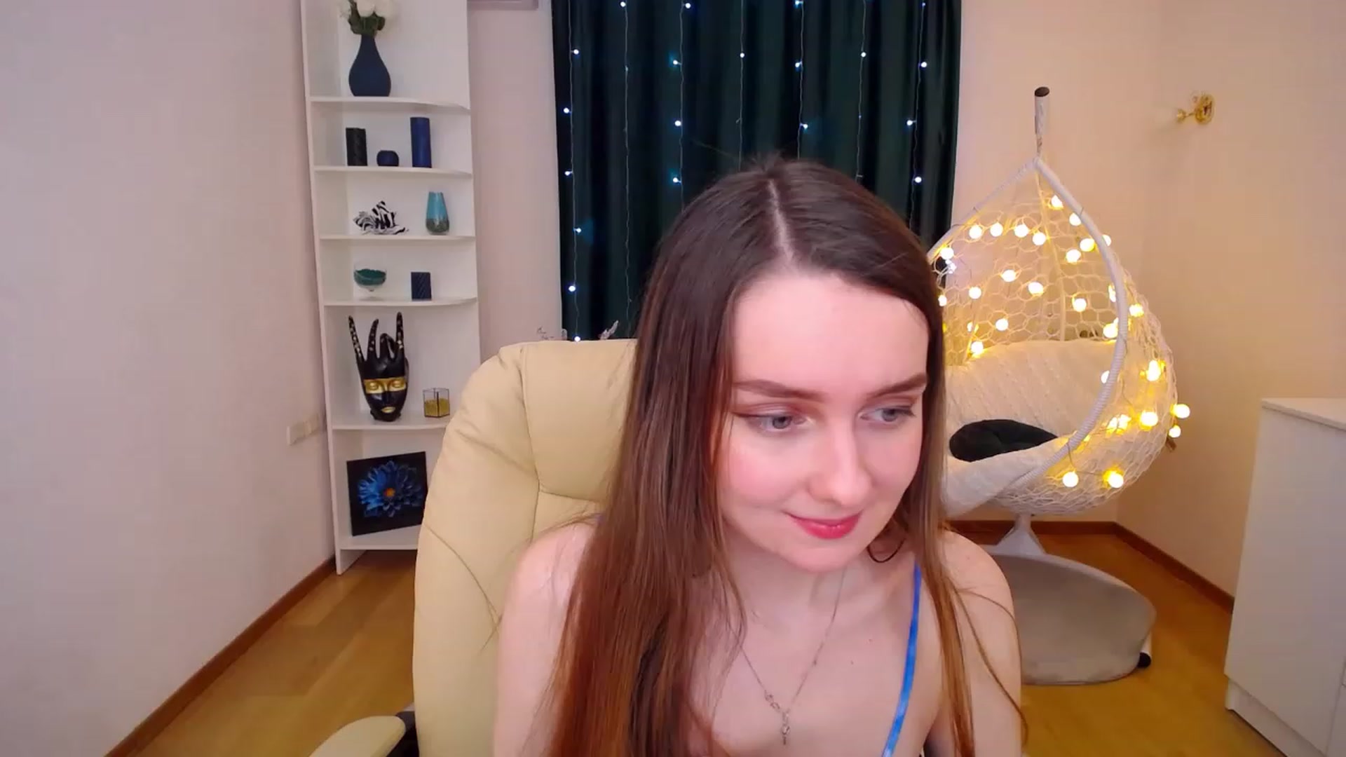 Gallery image thumbnail from OceanFeelss's myfreecams stream on, 01/09/2023, 04:06 image 14 of 20