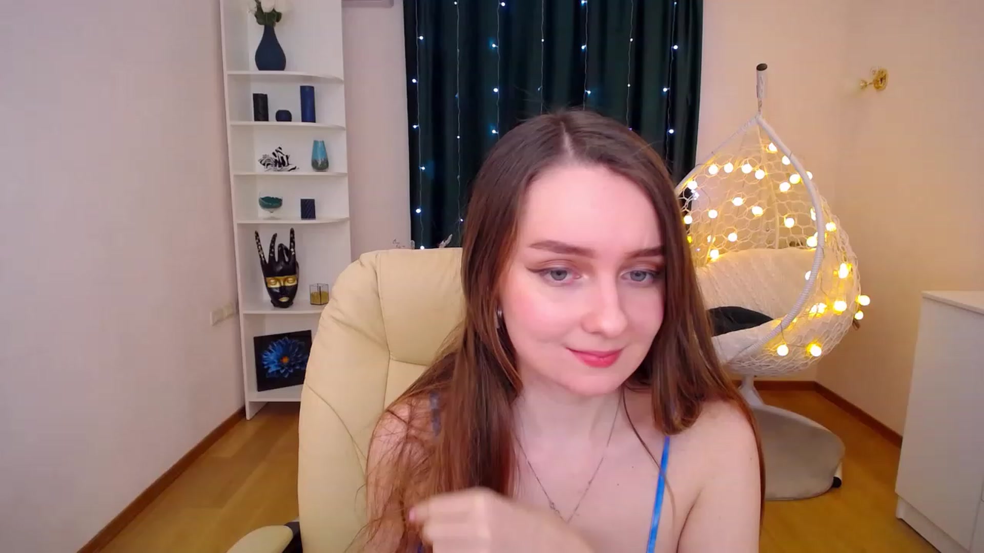 Gallery image thumbnail from OceanFeelss's myfreecams stream on, 01/09/2023, 04:06 image 12 of 20