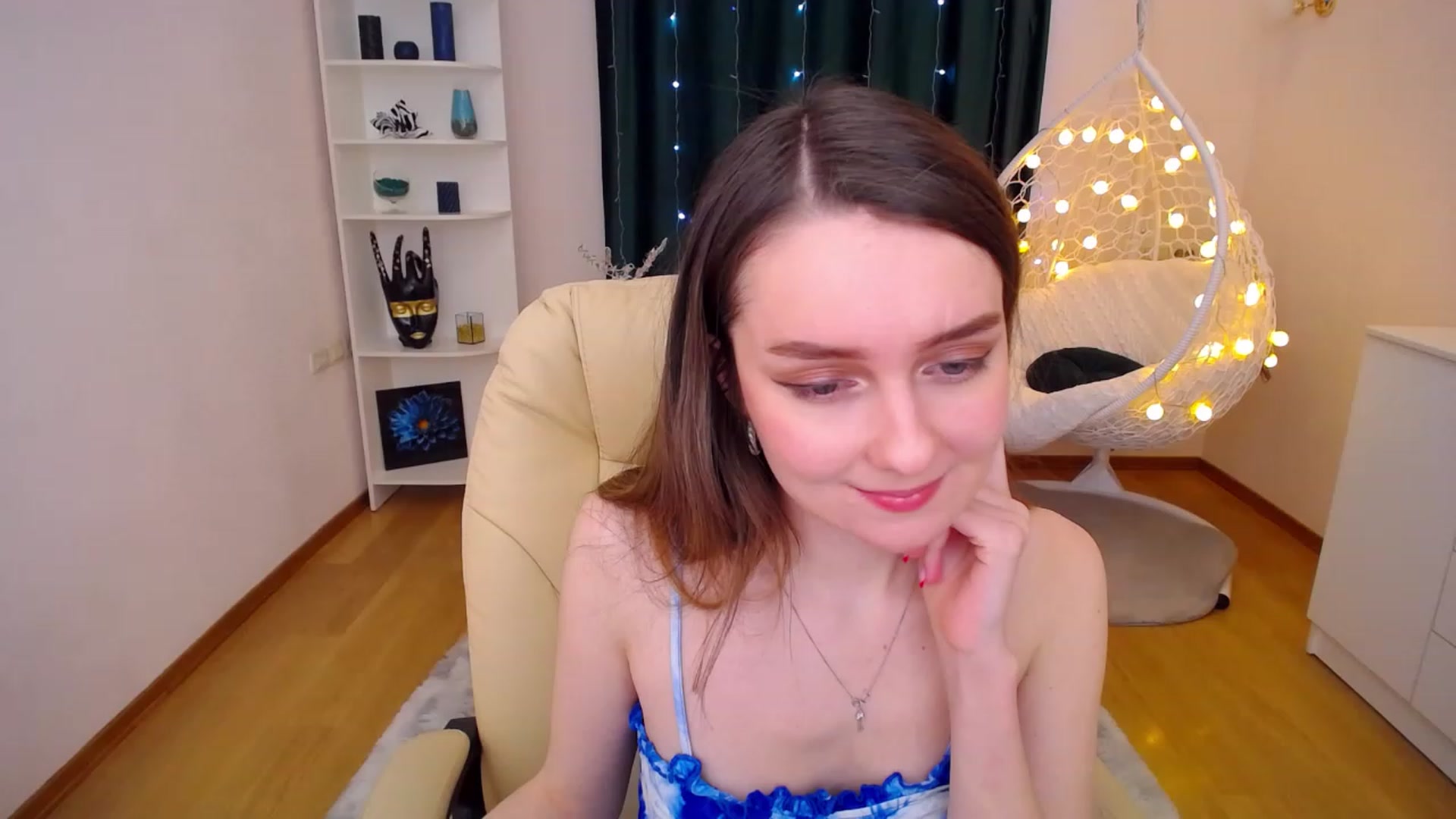 Gallery image thumbnail from OceanFeelss's myfreecams stream on, 01/09/2023, 04:06 image 19 of 20
