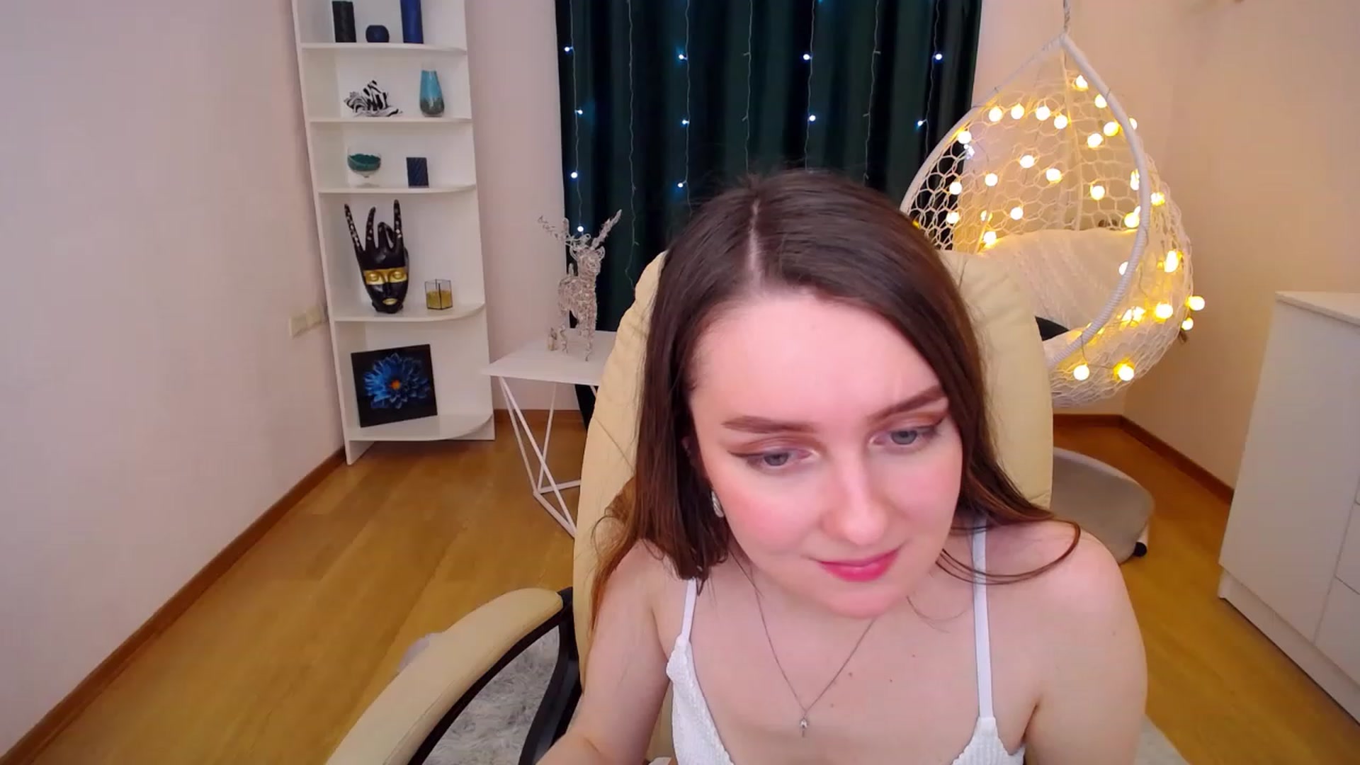 Gallery image thumbnail from OceanFeelss's myfreecams stream on, 01/09/2023, 07:44 image 15 of 20