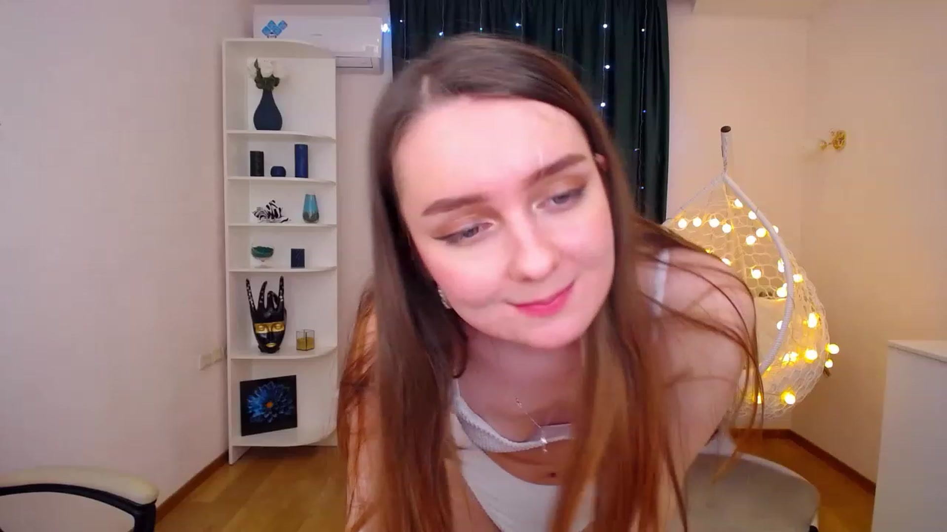 Gallery image thumbnail from OceanFeelss's myfreecams stream on, 01/09/2023, 07:44 image 9 of 20