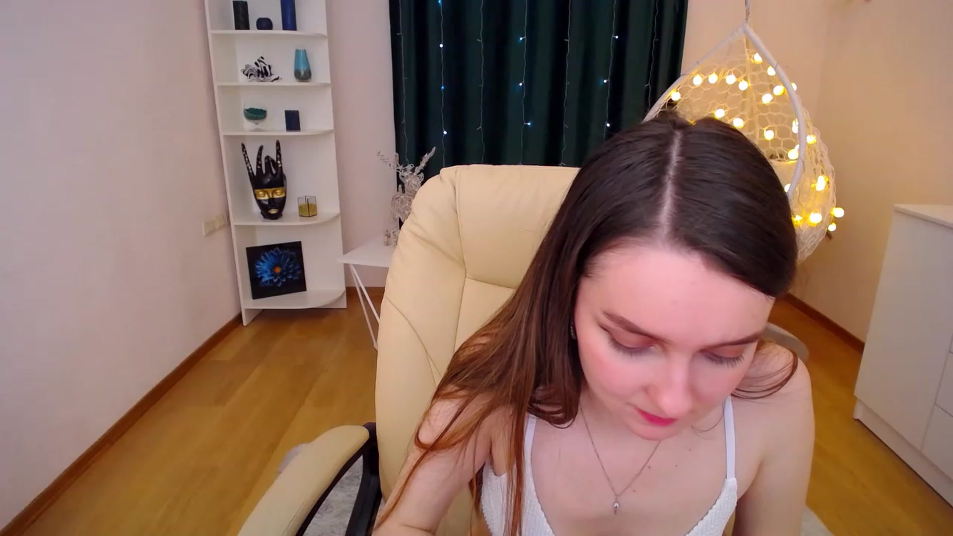 Gallery image thumbnail from OceanFeelss's myfreecams stream on, 01/09/2023, 07:44 image 17 of 20