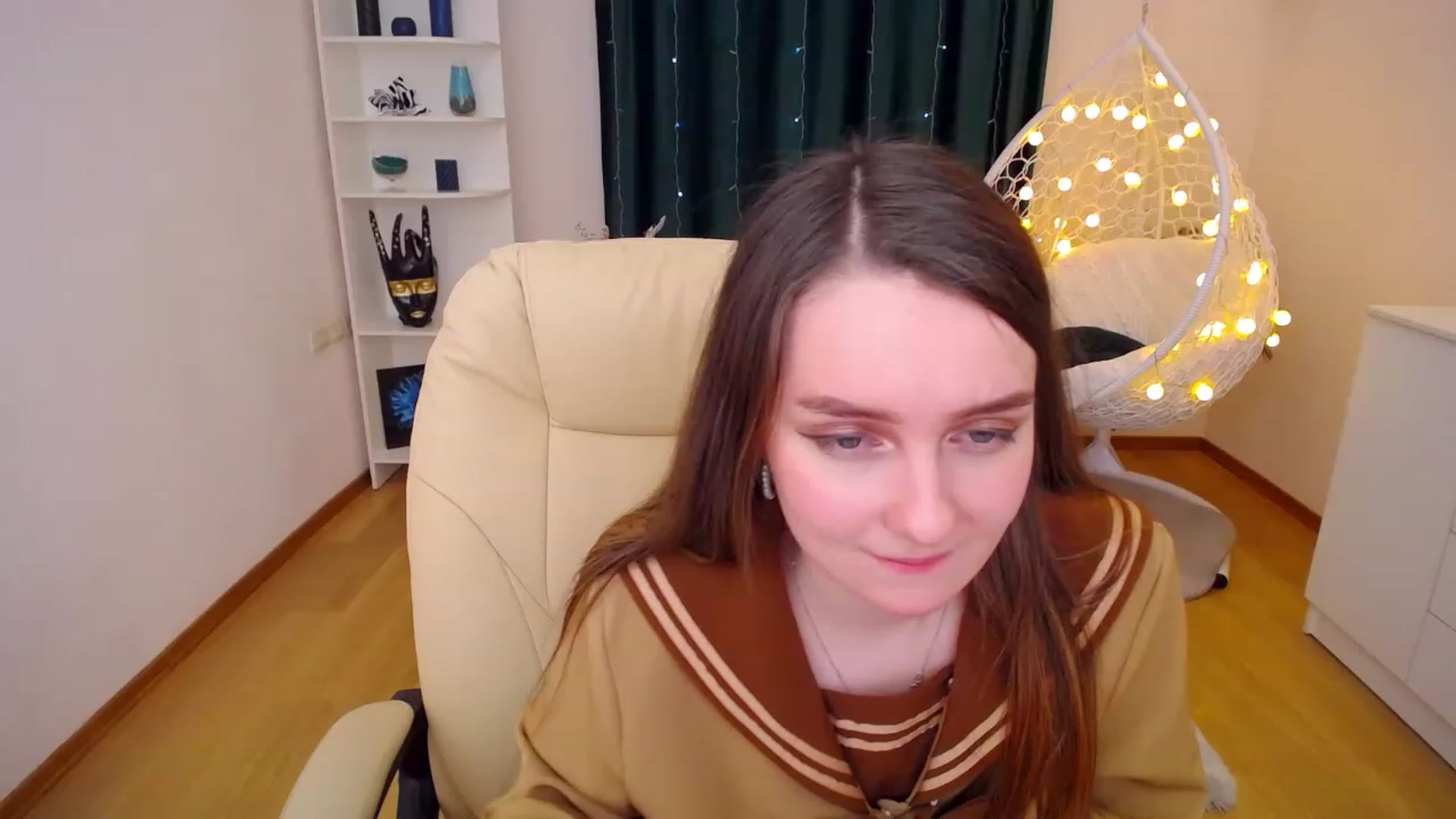 Gallery image thumbnail from OceanFeelss's myfreecams stream on, 01/09/2023, 09:40 image 5 of 20