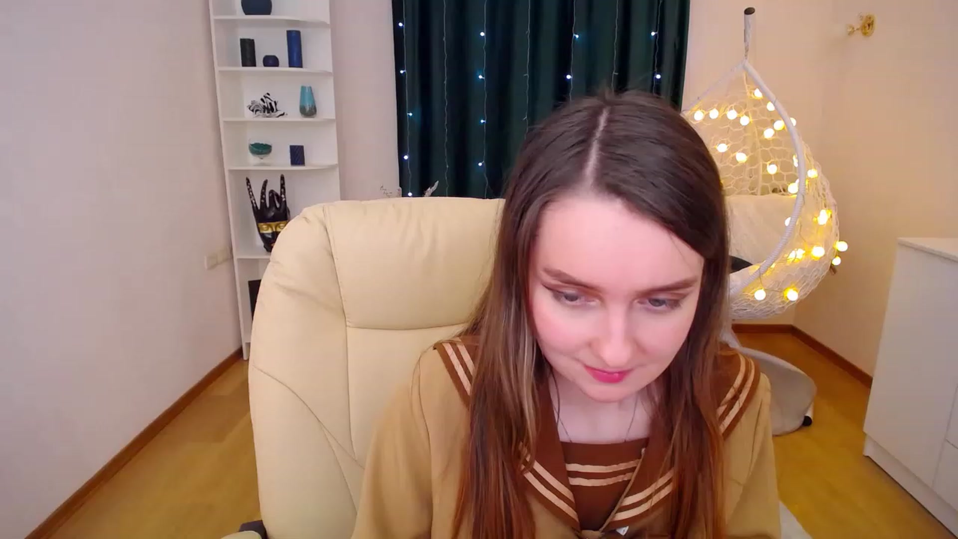 Gallery image thumbnail from OceanFeelss's myfreecams stream on, 01/09/2023, 09:40 image 12 of 20
