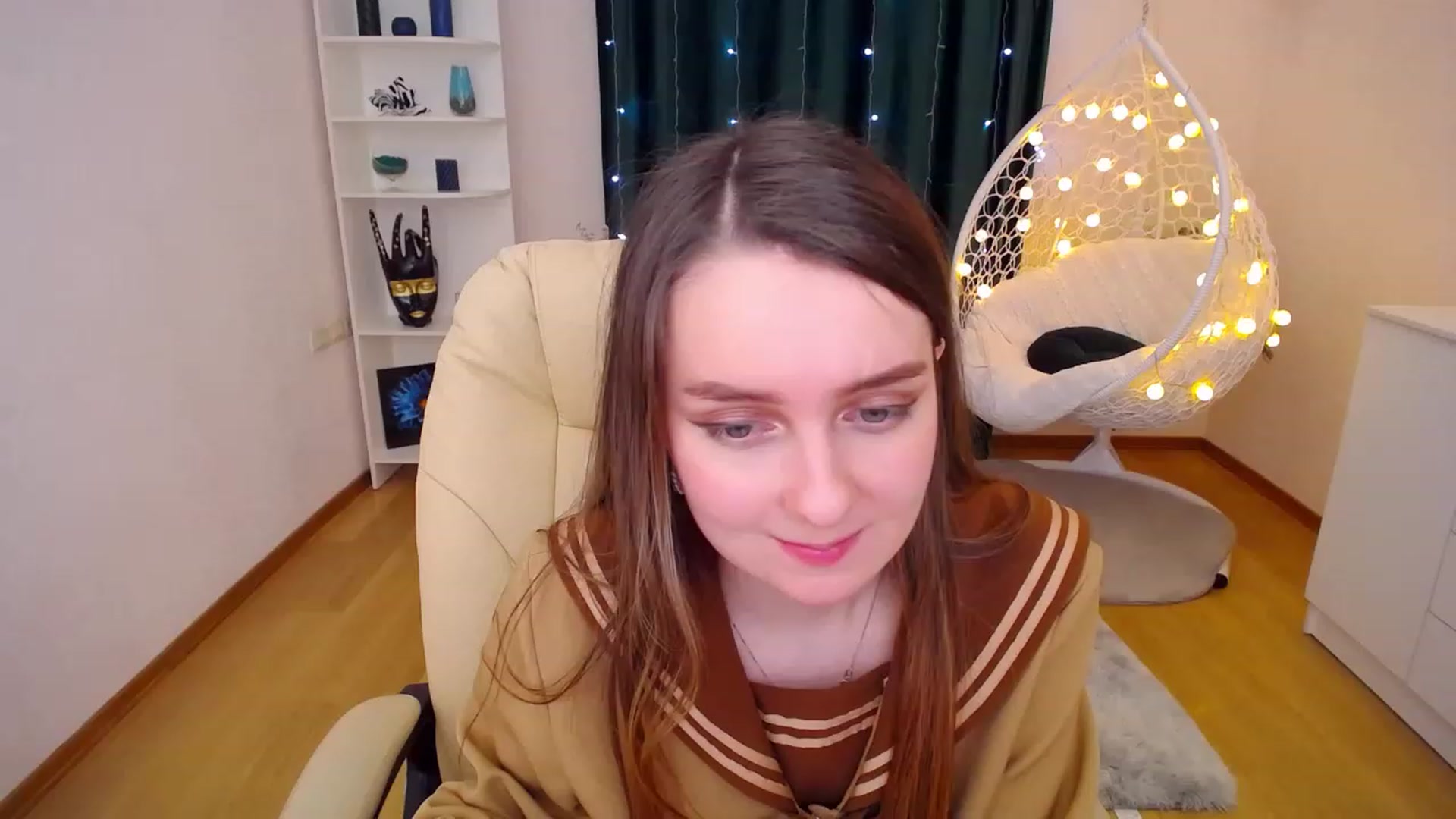 Gallery image thumbnail from OceanFeelss's myfreecams stream on, 01/09/2023, 09:40 image 3 of 20