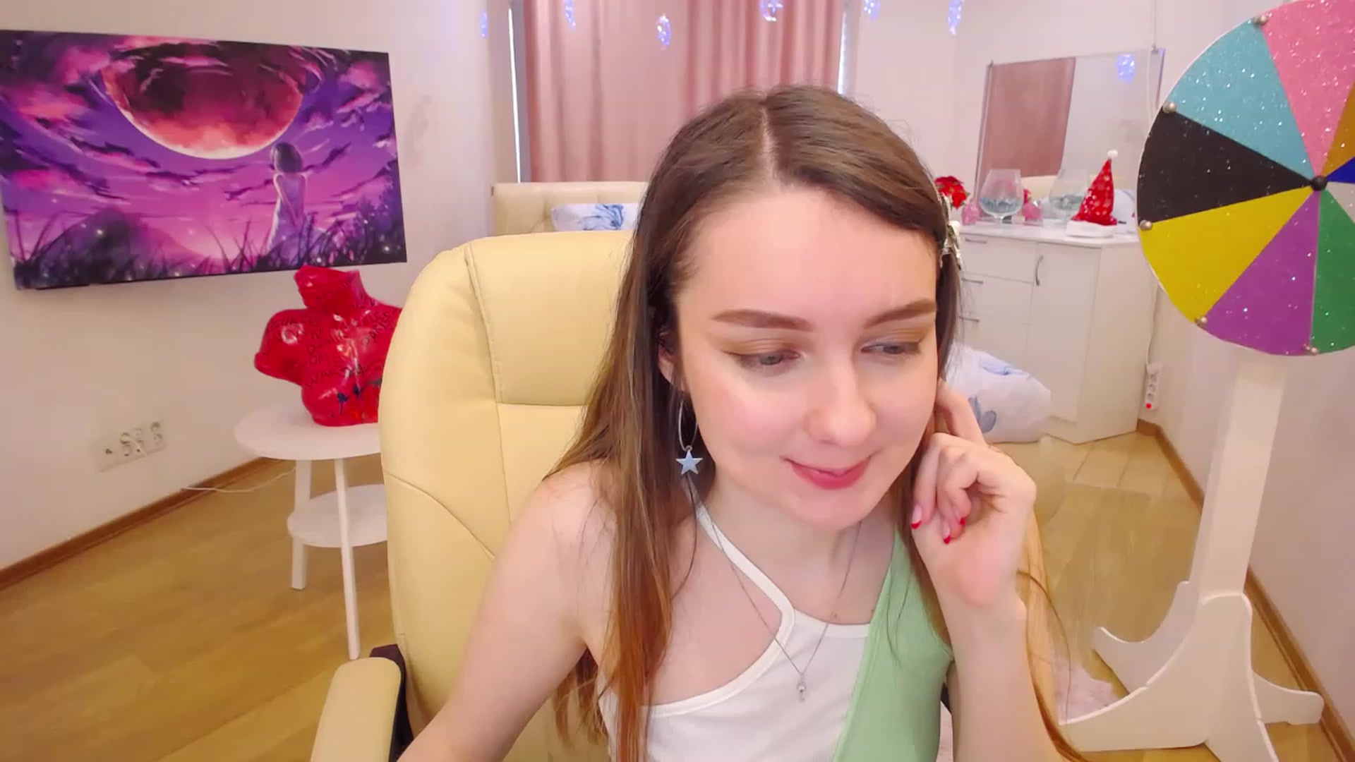 Gallery image thumbnail from OceanFeelss's myfreecams stream on, 01/10/2023, 12:18 image 13 of 20