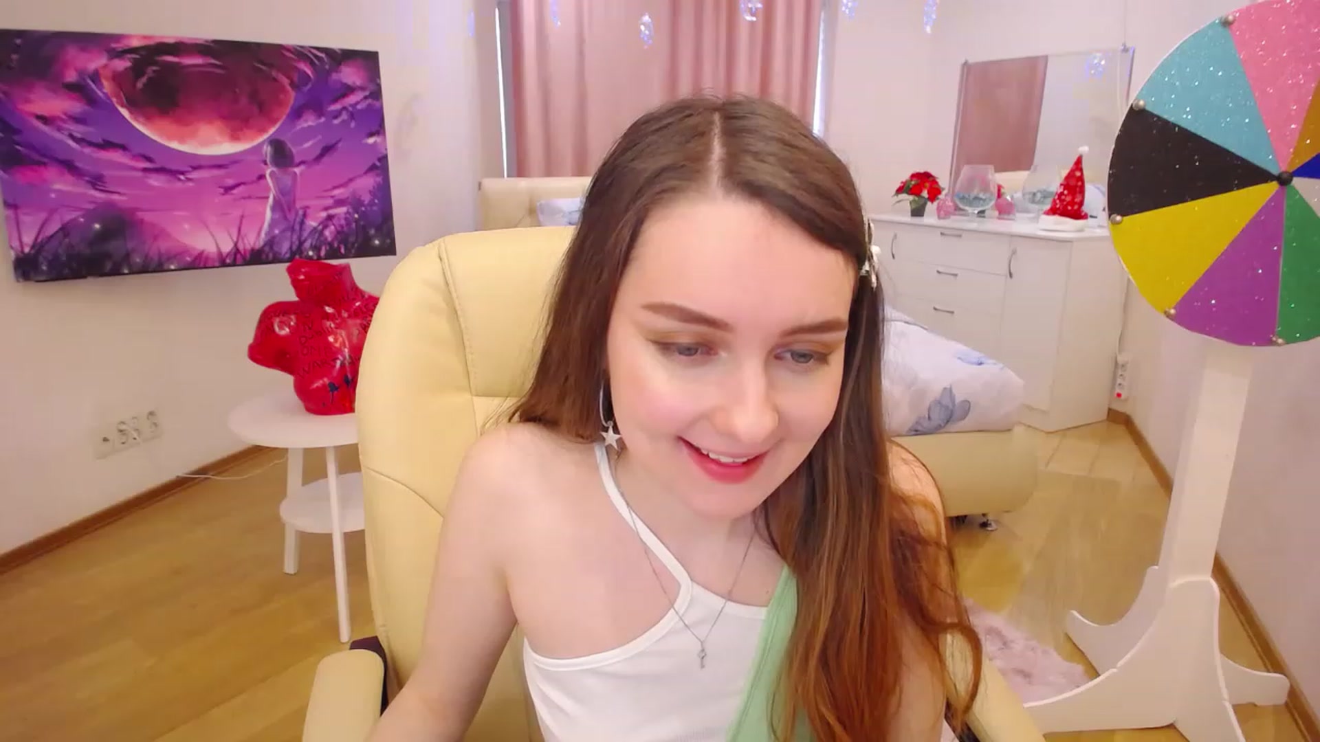 Gallery image thumbnail from OceanFeelss's myfreecams stream on, 01/10/2023, 12:18 image 12 of 20