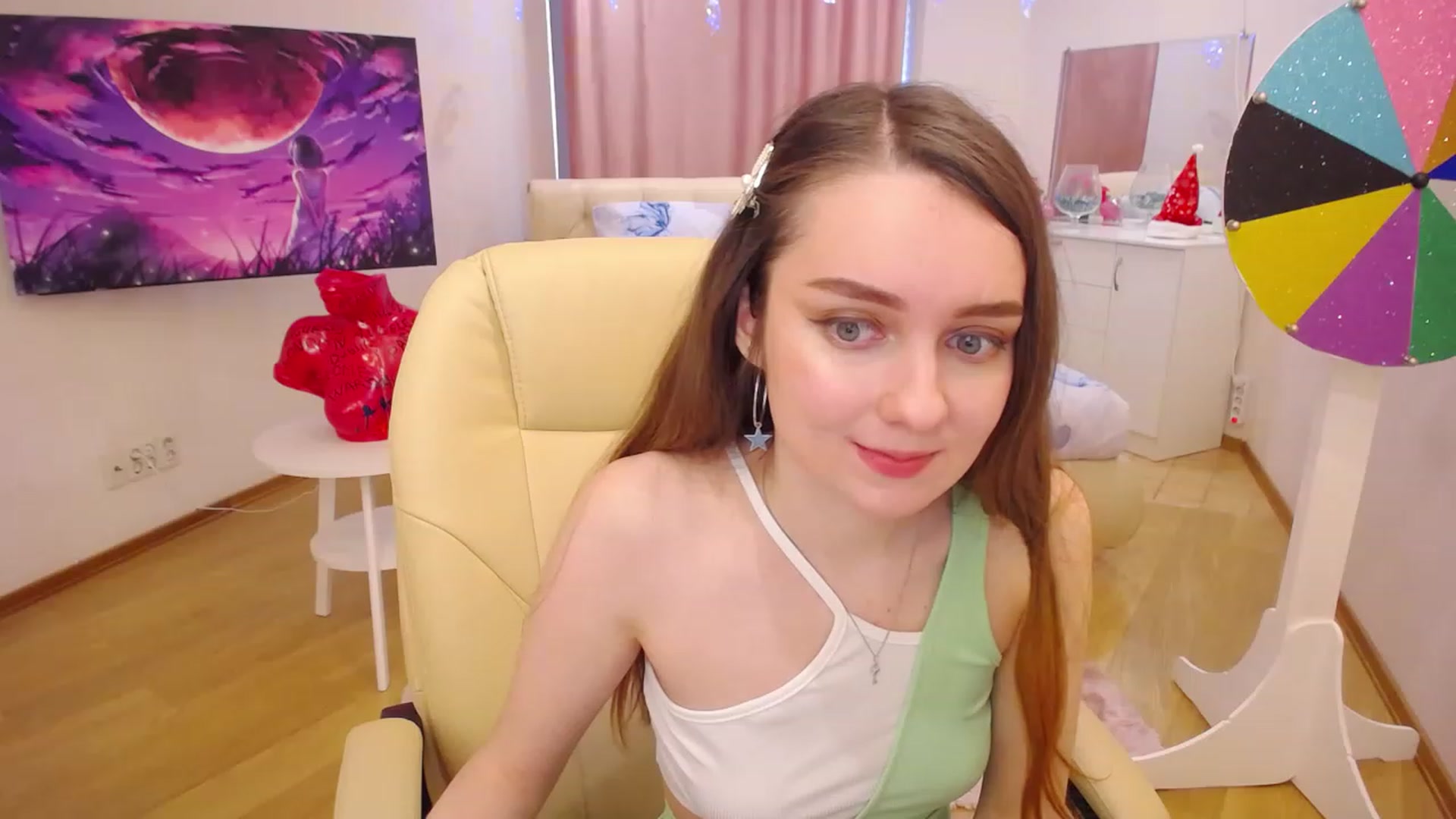 Gallery image thumbnail from OceanFeelss's myfreecams stream on, 01/10/2023, 12:18 image 2 of 20