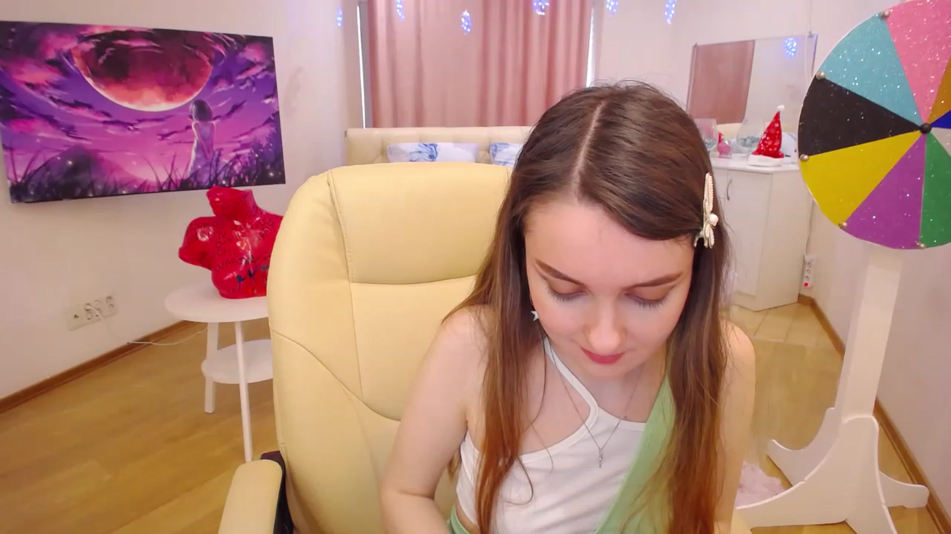 Gallery image thumbnail from OceanFeelss's myfreecams stream on, 01/10/2023, 12:18 image 14 of 20