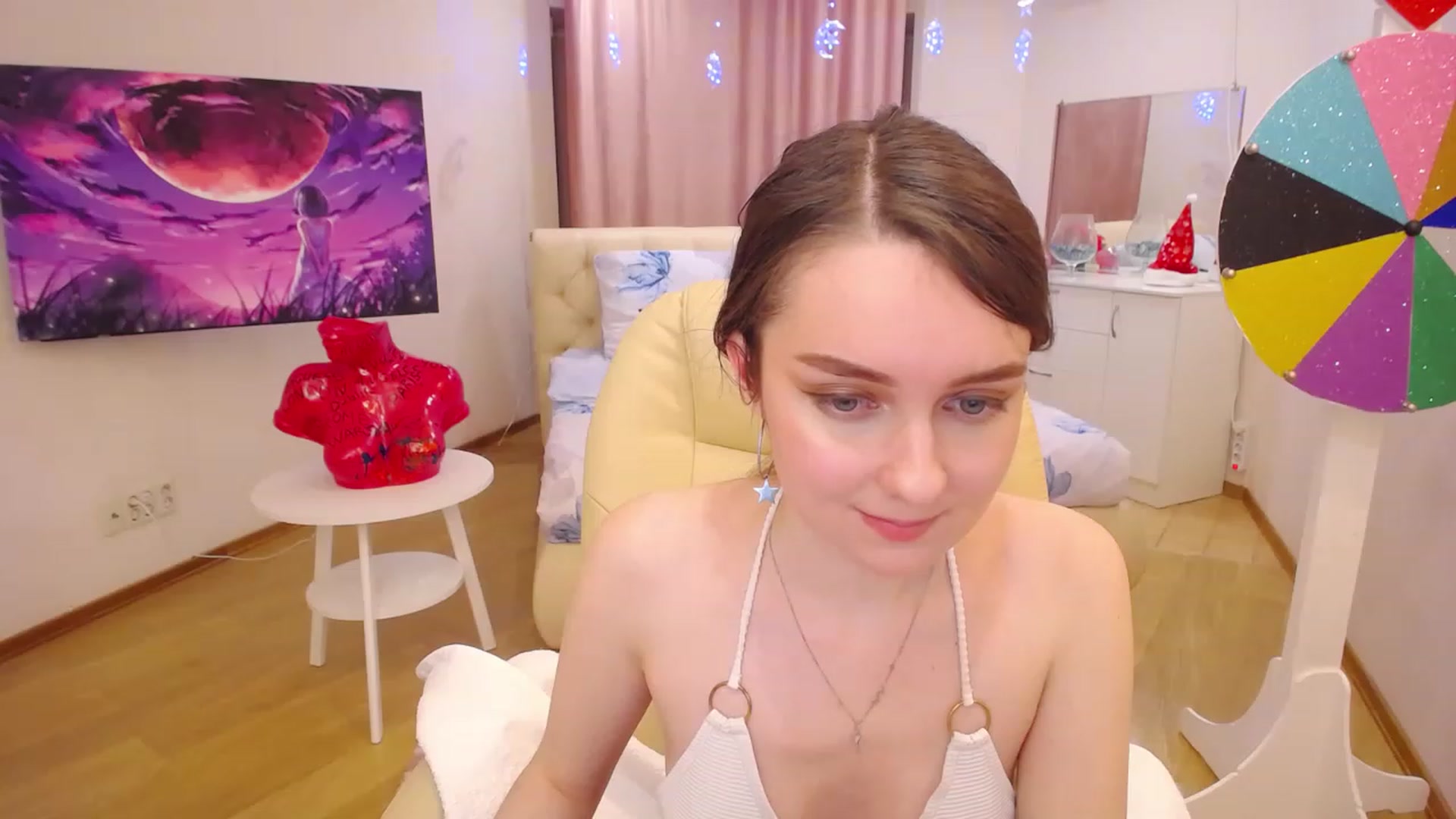 Gallery image thumbnail from OceanFeelss's myfreecams stream on, 01/10/2023, 14:23 image 15 of 20