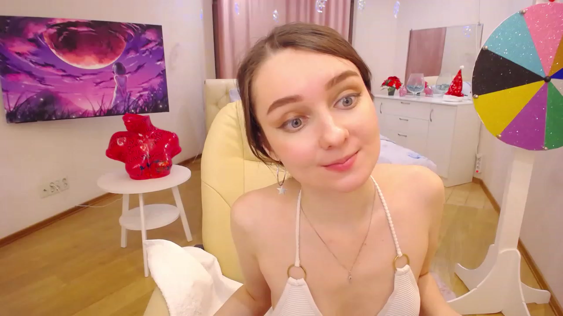 Gallery image thumbnail from OceanFeelss's myfreecams stream on, 01/10/2023, 14:43 image 18 of 20