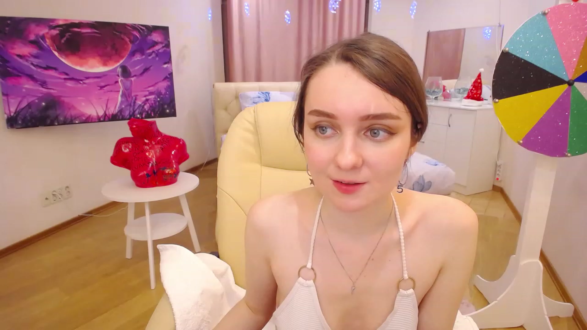 Gallery image thumbnail from OceanFeelss's myfreecams stream on, 01/10/2023, 14:43 image 11 of 20