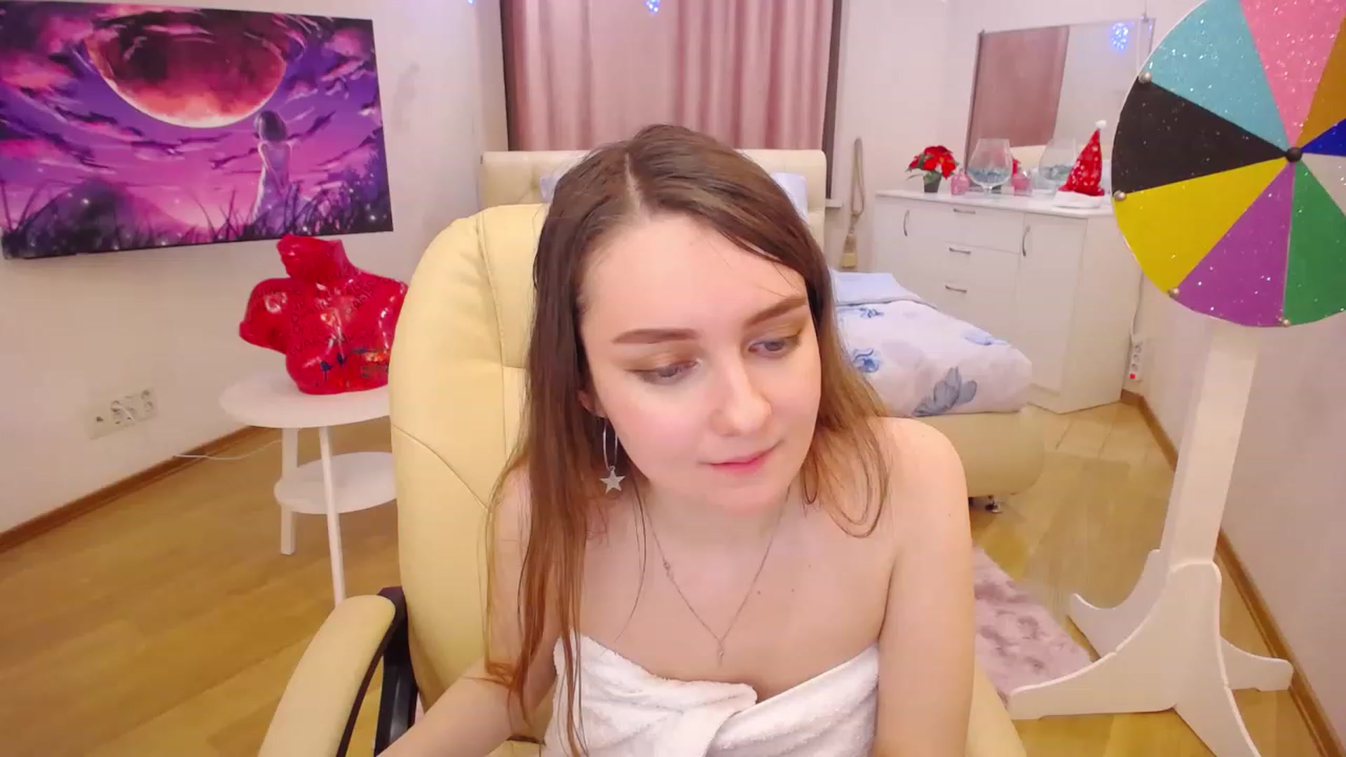 Gallery image thumbnail from OceanFeelss's myfreecams stream on, 01/10/2023, 15:57 image 6 of 20