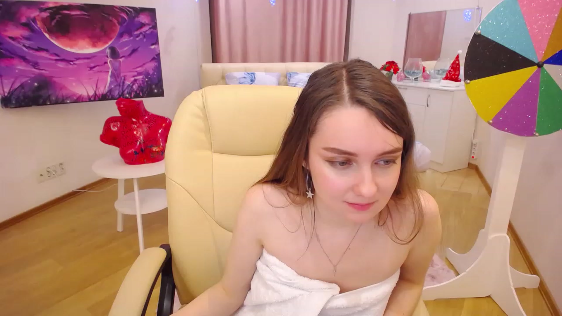 Gallery image thumbnail from OceanFeelss's myfreecams stream on, 01/10/2023, 15:57 image 9 of 20