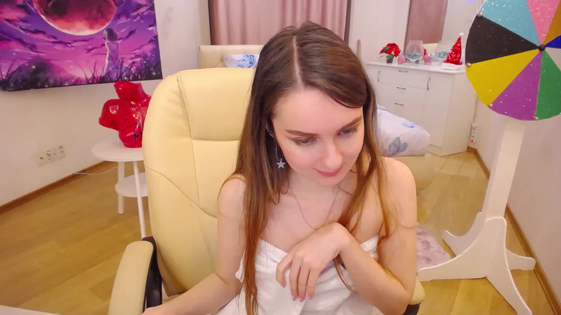 Gallery image thumbnail from OceanFeelss's myfreecams stream on, 01/10/2023, 15:57 image 20 of 20
