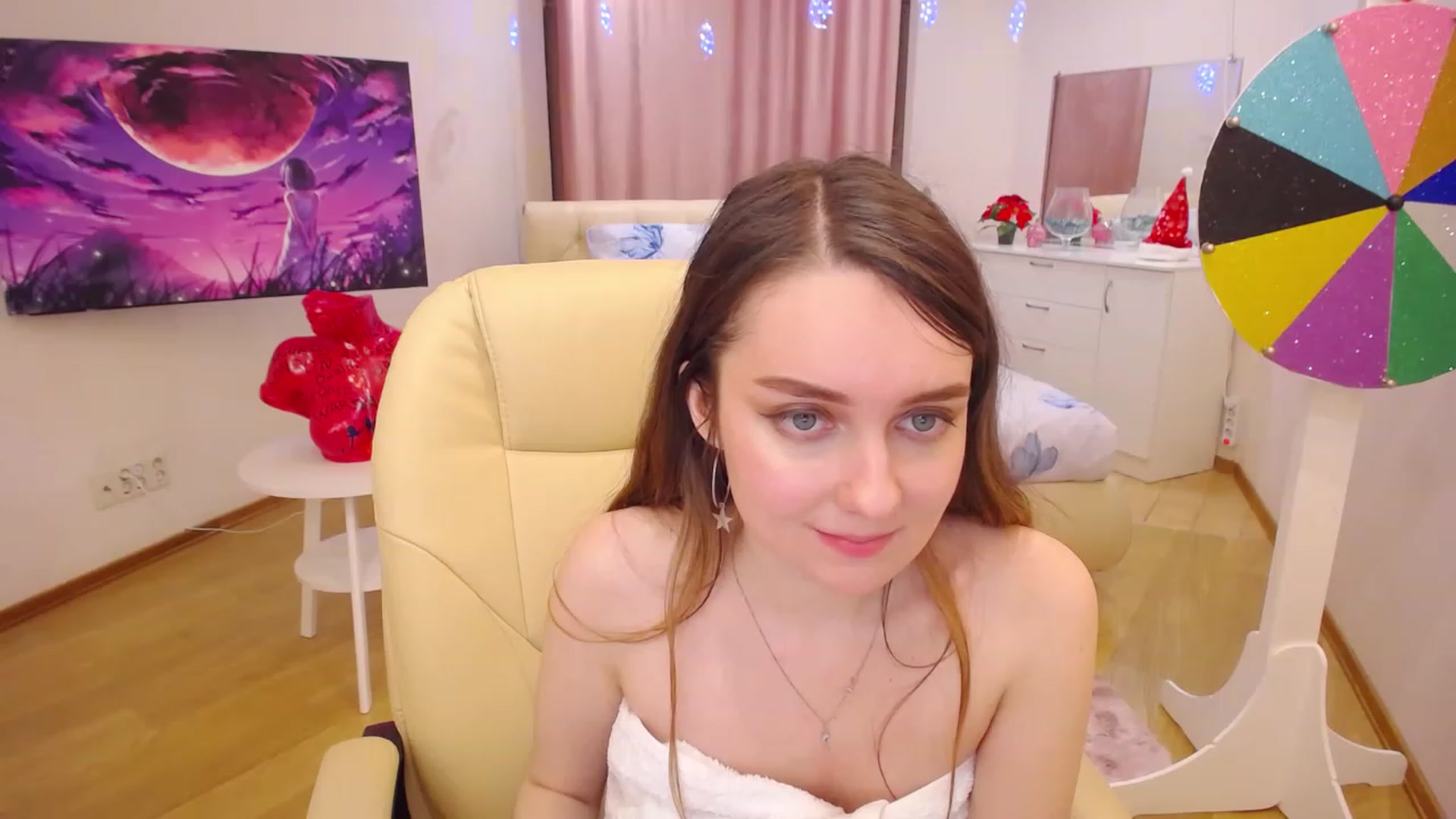 Gallery image thumbnail from OceanFeelss's myfreecams stream on, 01/10/2023, 16:11 image 18 of 20