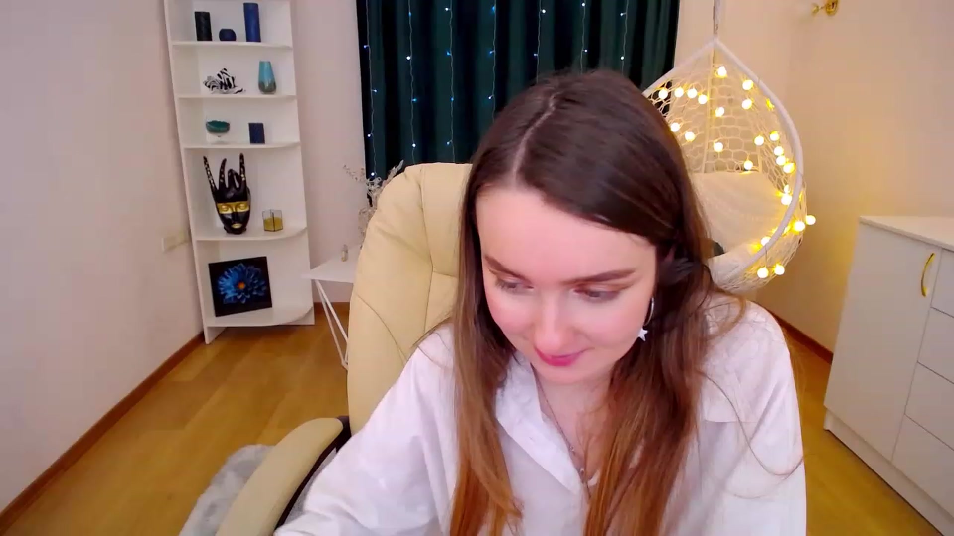 Gallery image thumbnail from OceanFeelss's myfreecams stream on, 01/12/2023, 08:33 image 2 of 20