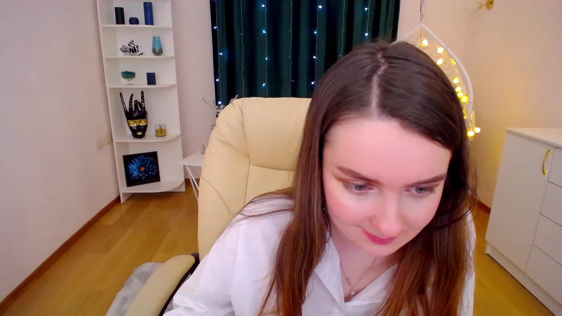 Gallery image thumbnail from OceanFeelss's myfreecams stream on, 01/12/2023, 08:33 image 17 of 20