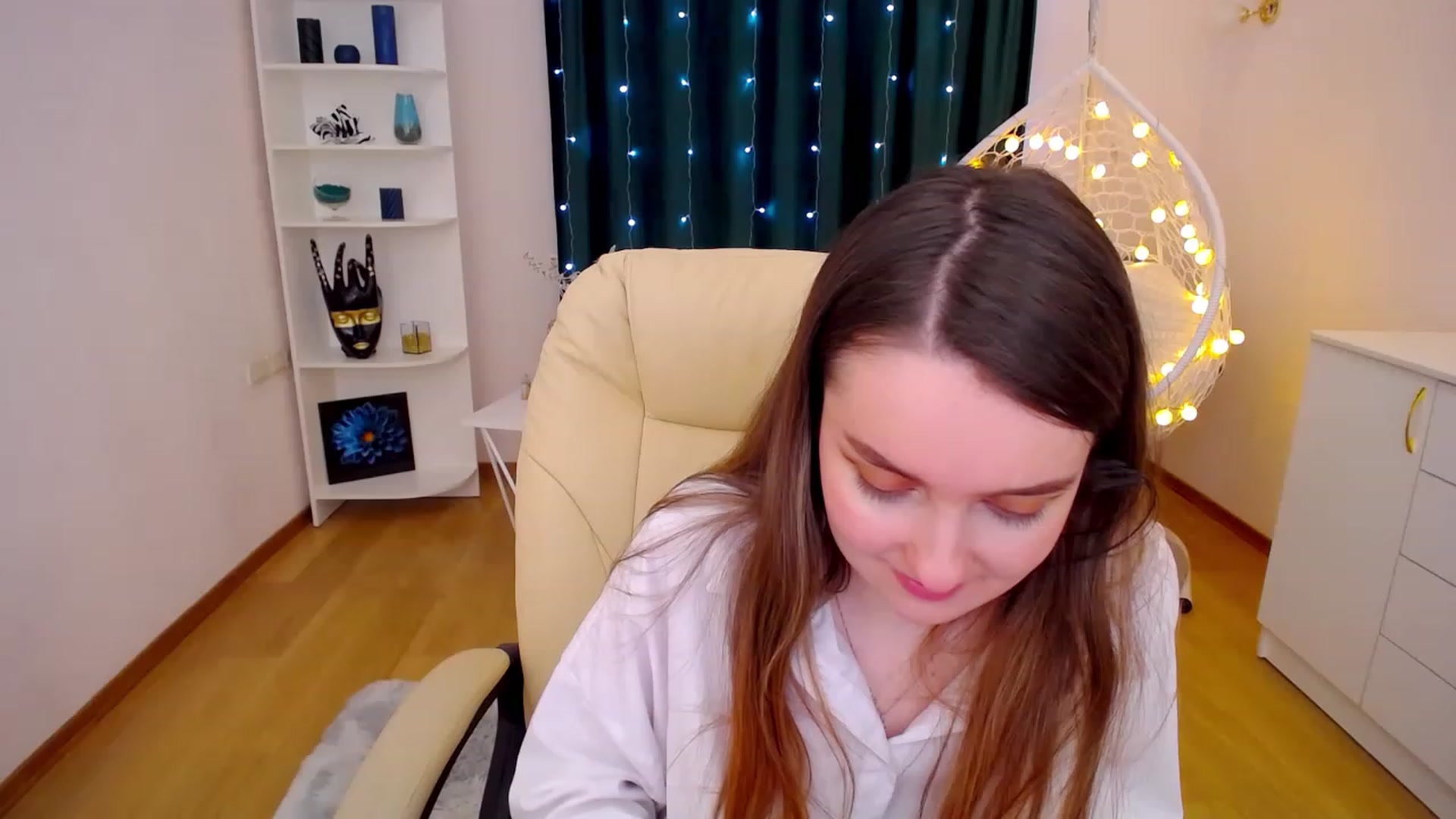 Gallery image thumbnail from OceanFeelss's myfreecams stream on, 01/12/2023, 08:33 image 6 of 20