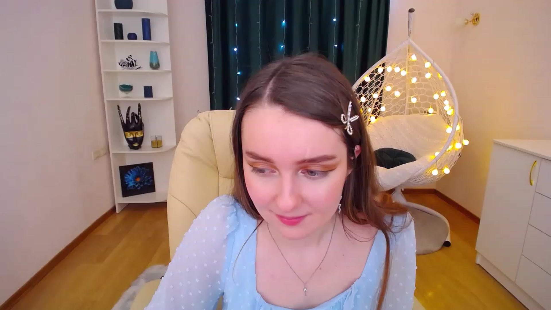 Gallery image thumbnail from OceanFeelss's myfreecams stream on, 01/13/2023, 08:05 image 4 of 20