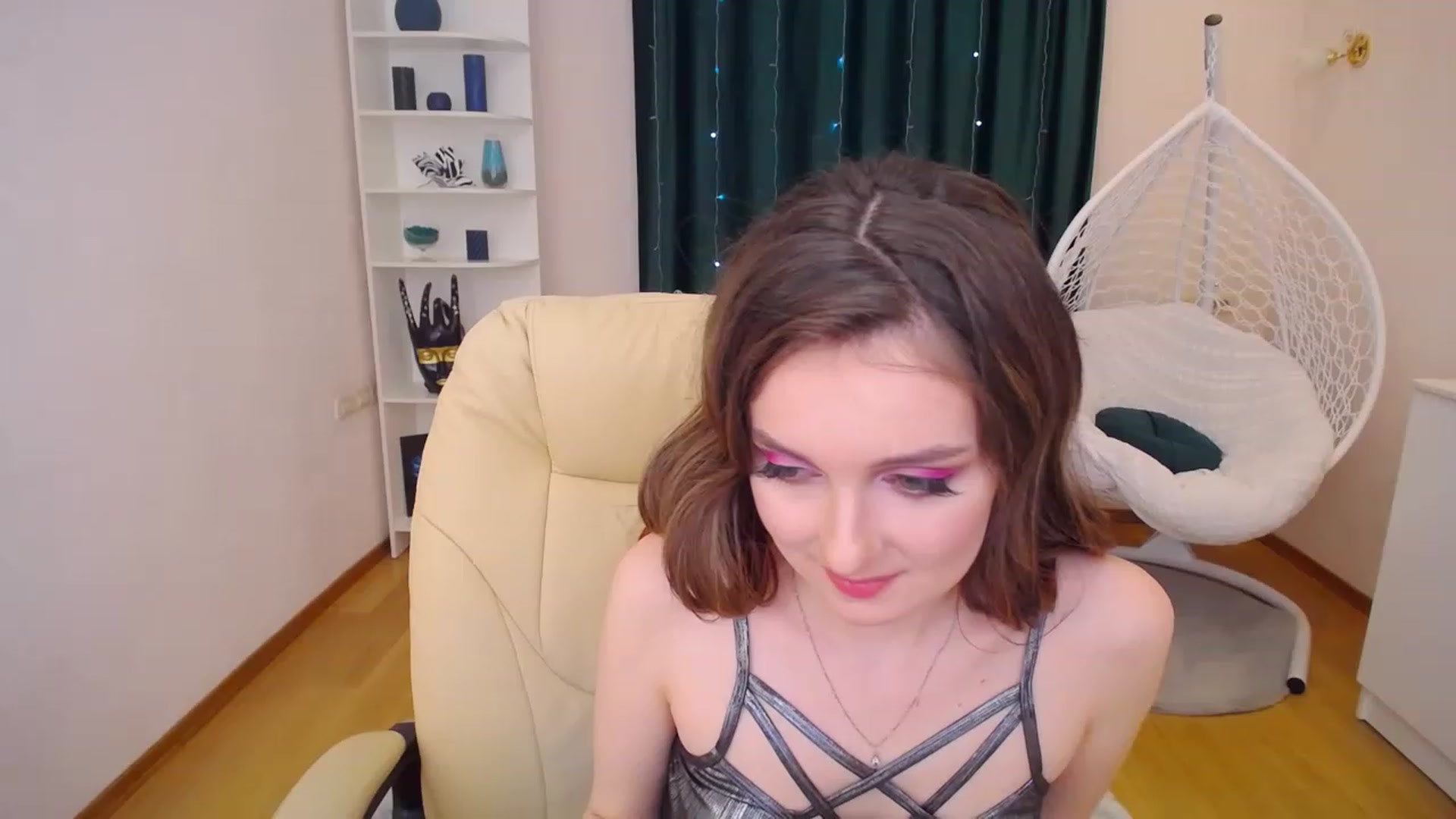 Gallery image thumbnail from OceanFeelss's myfreecams stream on, 01/16/2023, 11:52 image 3 of 20