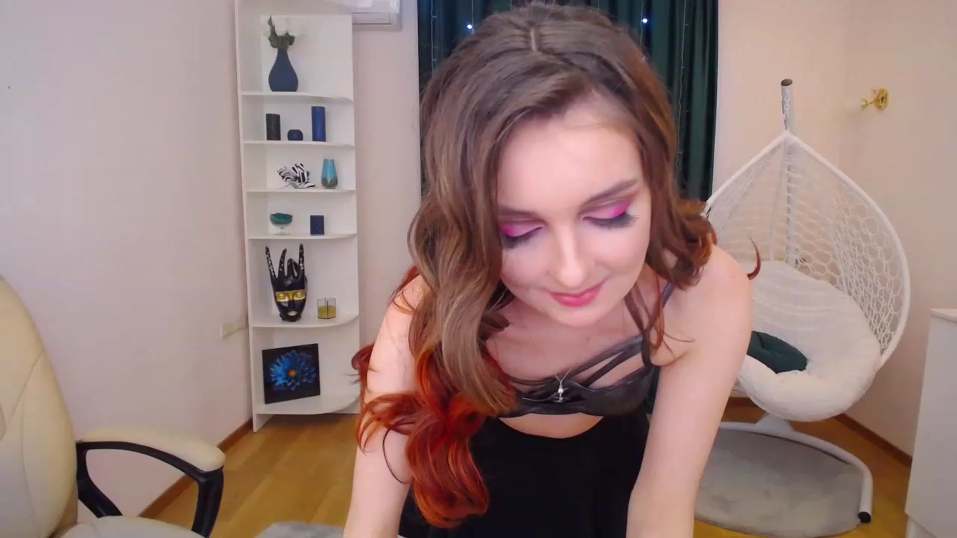Gallery image thumbnail from OceanFeelss's myfreecams stream on, 01/16/2023, 11:52 image 11 of 20