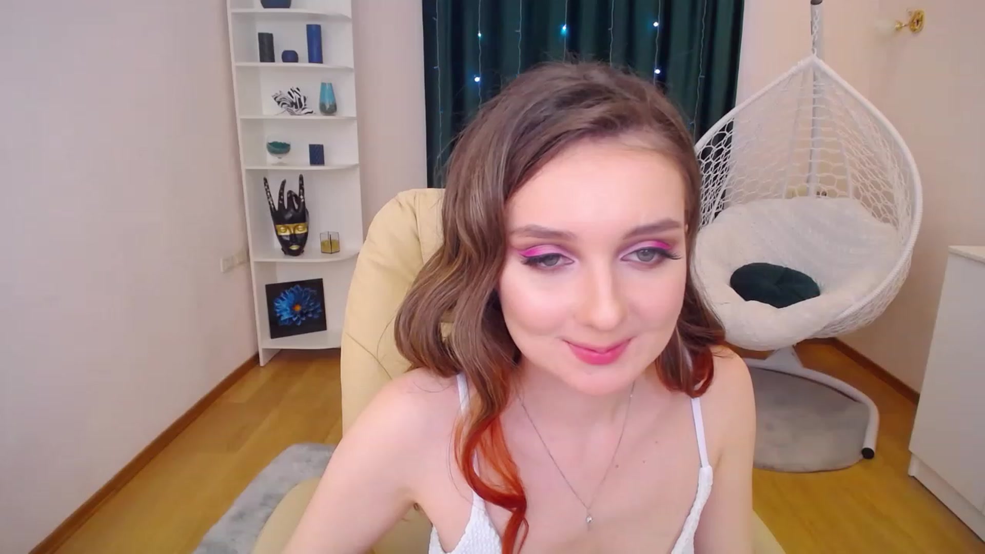Gallery image thumbnail from OceanFeelss's myfreecams stream on, 01/16/2023, 14:07 image 10 of 20