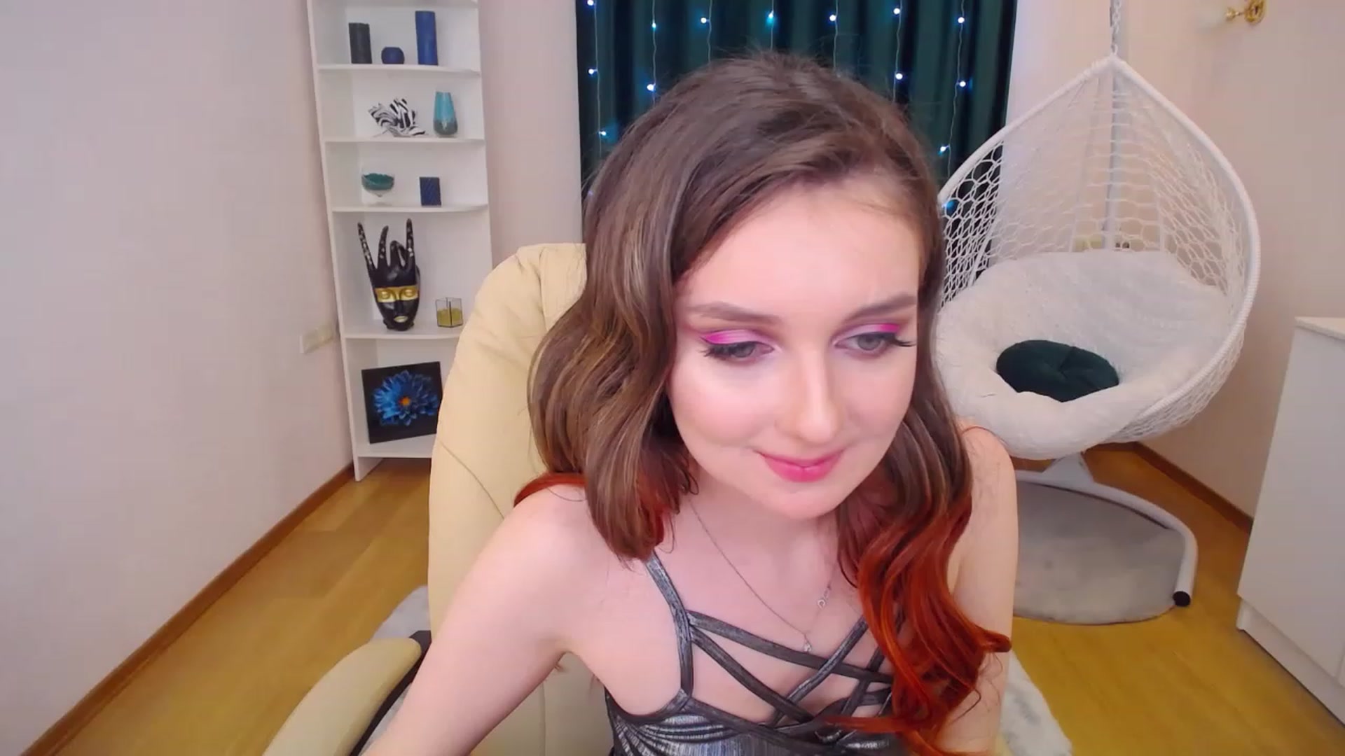 Gallery image thumbnail from OceanFeelss's myfreecams stream on, 01/16/2023, 14:52 image 7 of 20