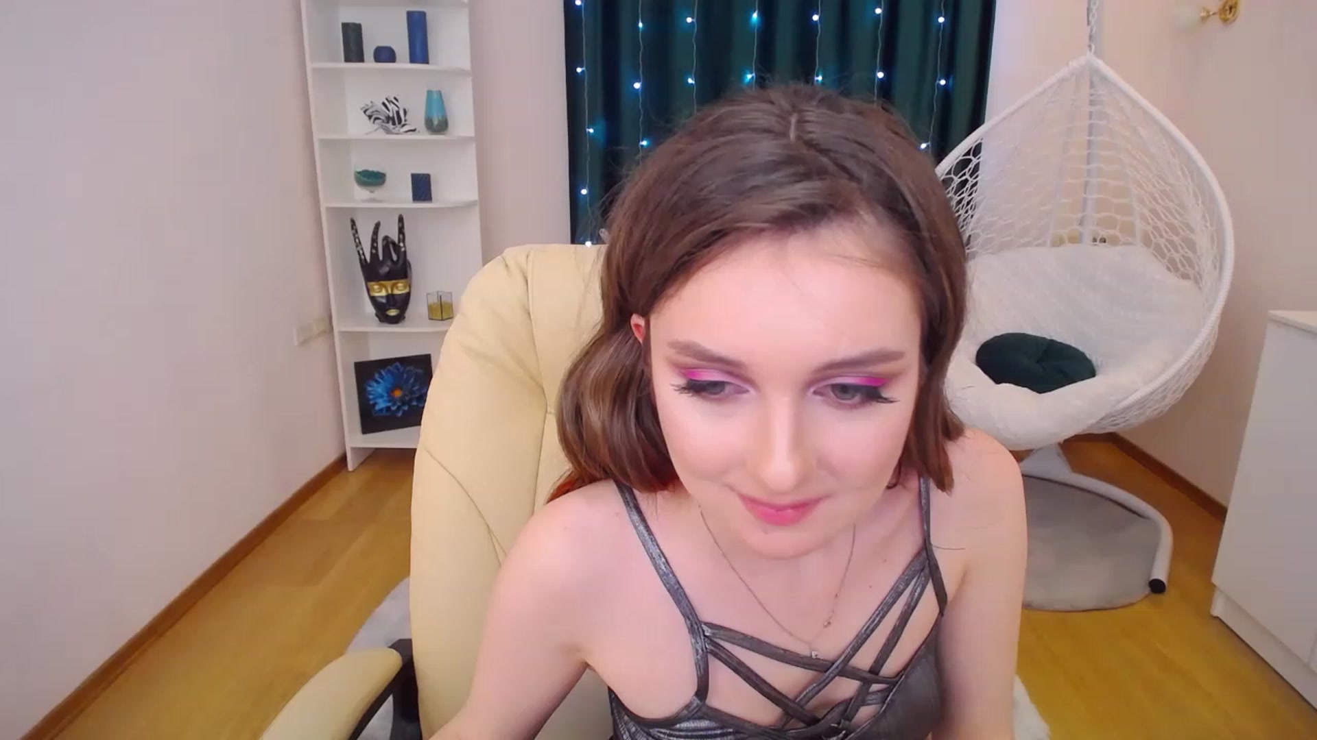 Gallery image thumbnail from OceanFeelss's myfreecams stream on, 01/16/2023, 14:52 image 20 of 20