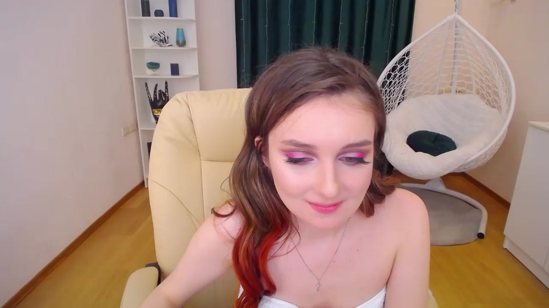 Gallery image thumbnail from OceanFeelss's myfreecams stream on, 01/16/2023, 16:40 image 14 of 20