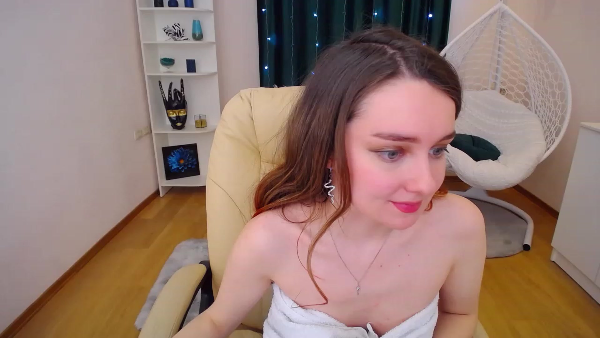 Gallery image thumbnail from OceanFeelss's myfreecams stream on, 01/17/2023, 13:25 image 3 of 20