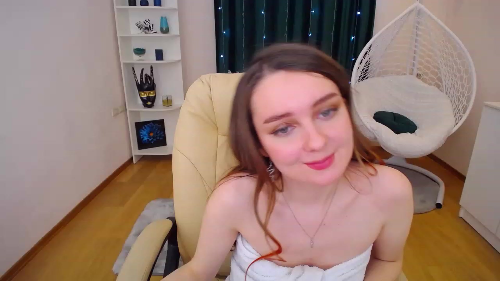 Gallery image thumbnail from OceanFeelss's myfreecams stream on, 01/17/2023, 13:25 image 7 of 20