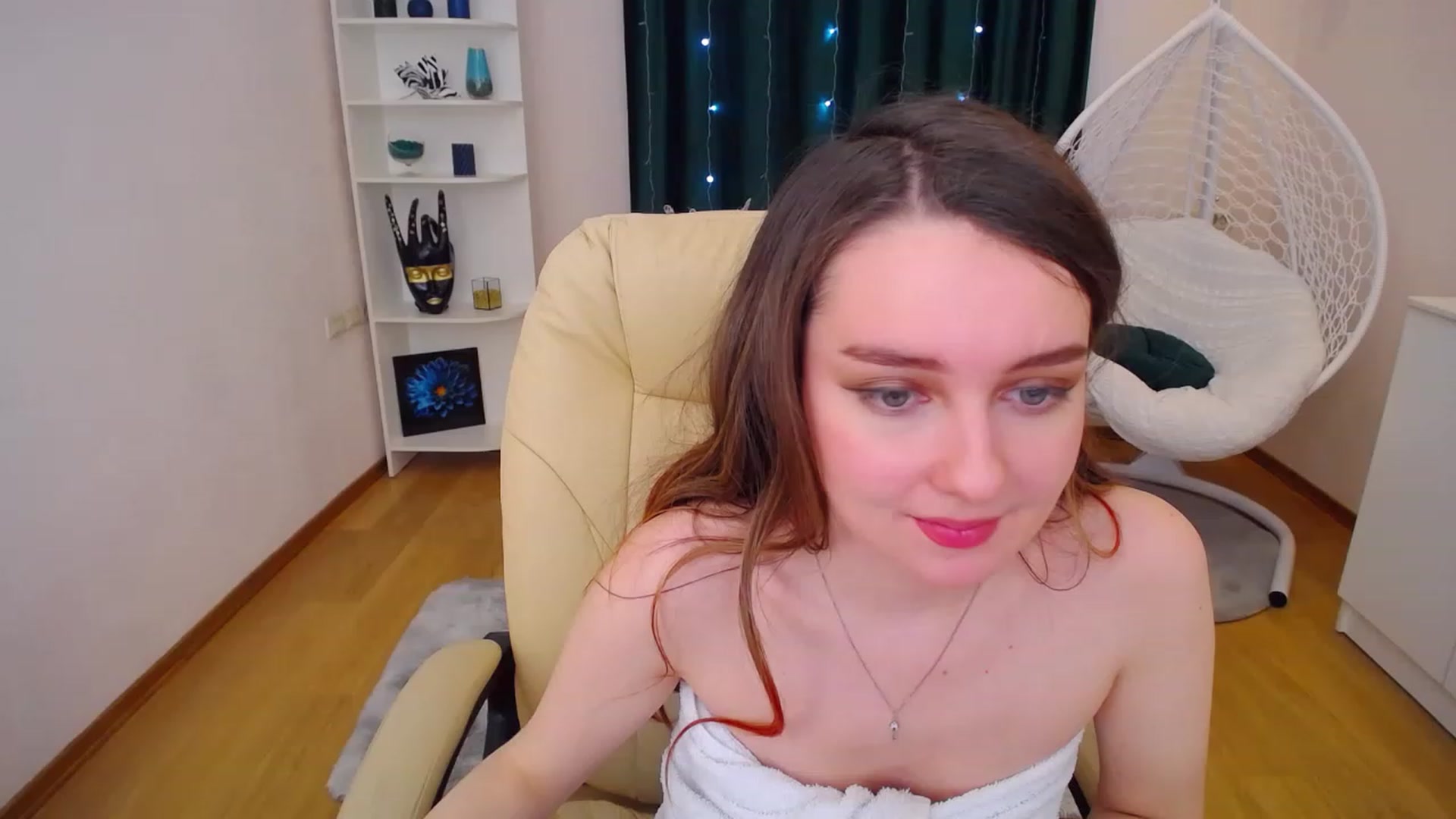 Gallery image thumbnail from OceanFeelss's myfreecams stream on, 01/17/2023, 13:25 image 5 of 20