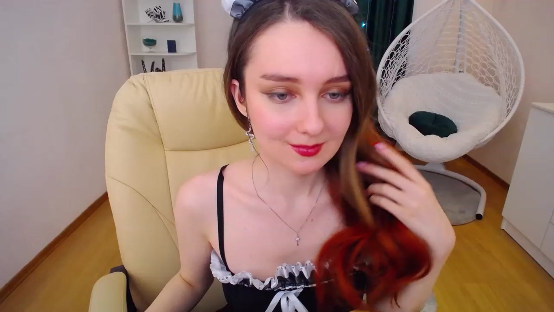 Gallery image thumbnail from OceanFeelss's myfreecams stream on, 01/17/2023, 16:51 image 4 of 20
