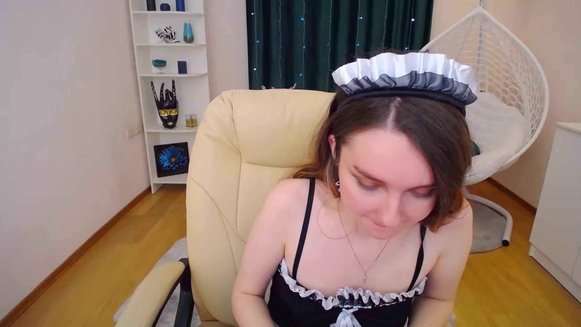 Gallery image thumbnail from OceanFeelss's myfreecams stream on, 01/17/2023, 16:51 image 8 of 20